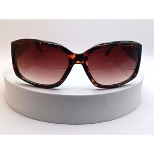 Vince Camuto VC106 TS Flat Oval Tortoise Frame Brown Gradient Lens Sunglasses